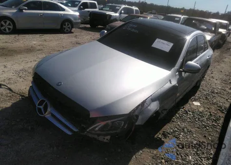 2016 Mercedes-Benz C 300 Luxury/Sport из США, поврежденный, VIN 55SWF4JB1GU166442